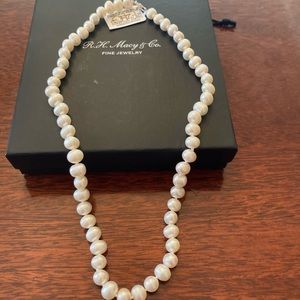 Cultural Pearl Necklace 16 inches
